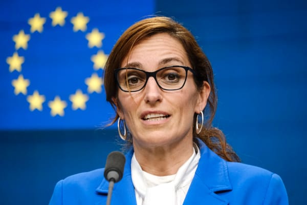 Spain takes aim at all cigarette alternatives under draft tobacco bill